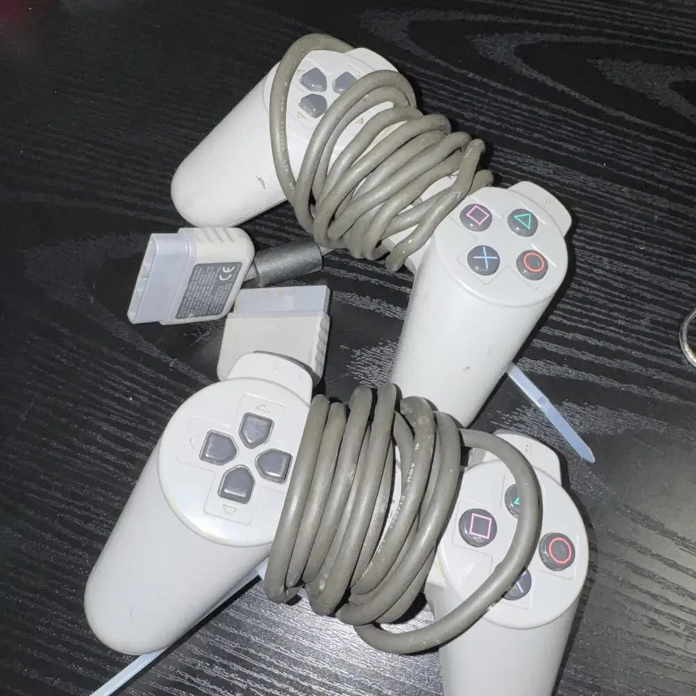 Official Sony PlayStation [SCPH-1080] PS1 Dual Shock Analog Wired Controller (2)